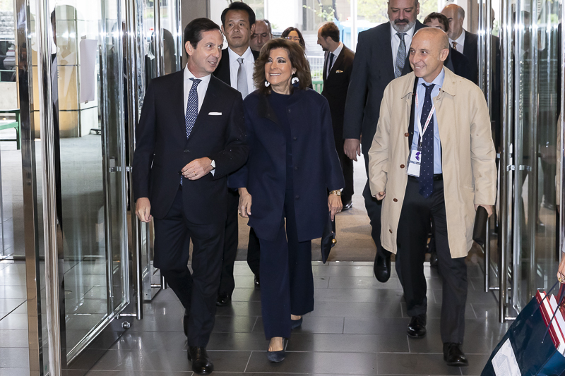 Il Presidente del Senato, Maria Elisabetta Alberti Casellati, giunge all'Istituto Italiano di Cultura di Tokyo. Il Presidente del Senato, Maria Elisabetta Alberti Casellati, giunge all'Istituto Italiano di Cultura di Tokyo.