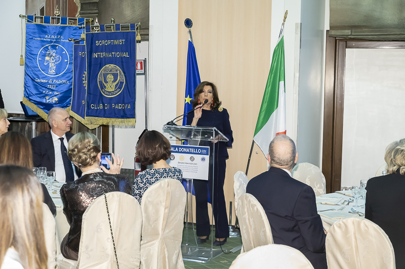 Indirizzo di saluto del Presidente del Senato, Maria Elisabetta Alberti Casellati. Indirizzo di saluto del Presidente del Senato, Maria Elisabetta Alberti Casellati.