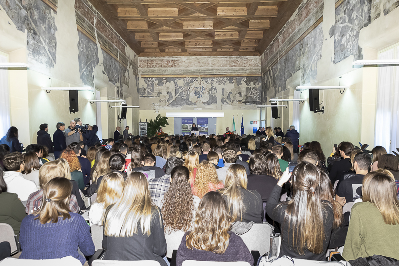Ferrara. L'Aula Magna di palazzo Trotti Mosti, sede del Dipartimento di Giurisprudenza dell'Università, in occasione della Lectio Magistralis del Presidente del Senato, Maria Elisabetta Alberti Casellati, sul tema 