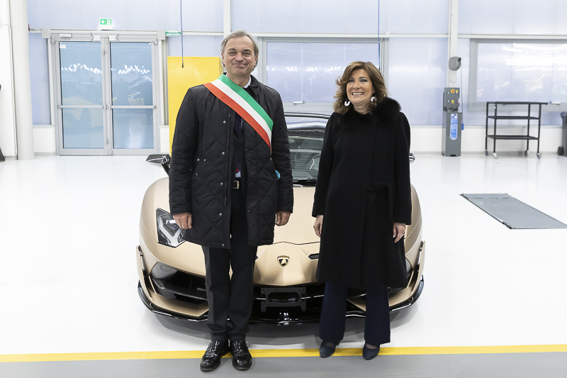 Sant'Agata Bolognese. Nella foto, il Presidente del Senato, Maria Elisabetta Alberti Casellati, e il Sindaco Giuseppe Vicinelli. Sant'Agata Bolognese. Nella foto, il Presidente del Senato, Maria Elisabetta Alberti Casellati, e il Sindaco Giuseppe Vicinelli.