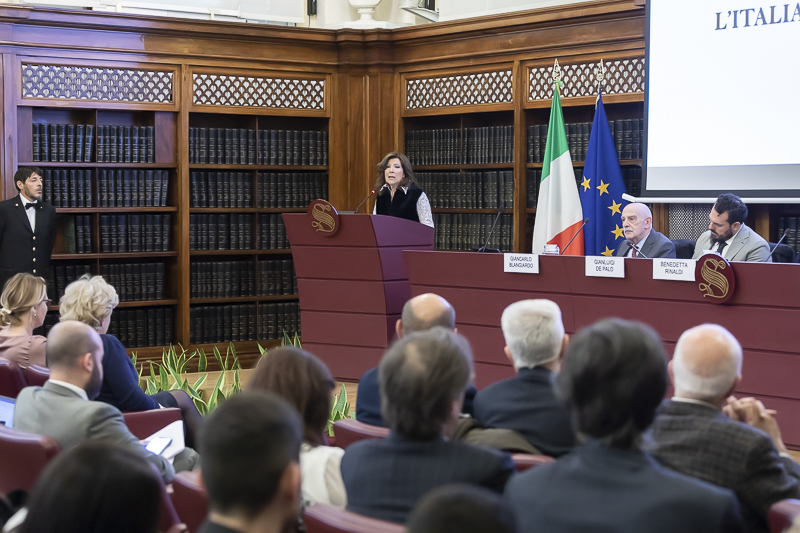 Indirizzo di saluto del Presidente del Senato, Maria Elisabetta Alberti Casellati. Indirizzo di saluto del Presidente del Senato, Maria Elisabetta Alberti Casellati.