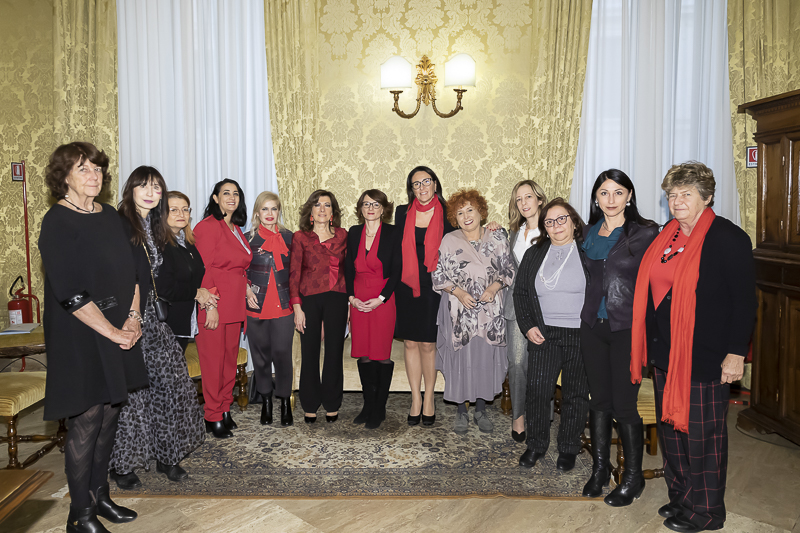 Il Presidente del Senato, Maria Elisabetta Alberti Casellati, posa per una foto ricordo. Il Presidente del Senato, Maria Elisabetta Alberti Casellati, posa per una foto ricordo.