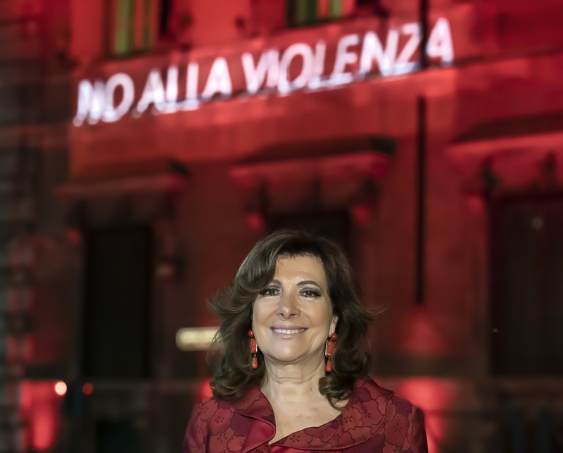 Il Presidente del Senato, Maria Elisabetta Alberti Casellati, posa per una foto ricordo. Il Presidente del Senato, Maria Elisabetta Alberti Casellati, posa per una foto ricordo.