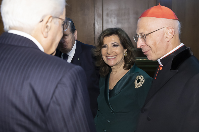 Genova. Un momento dell'incontro del Presidente del Senato, Maria Elisabetta Alberti Casellati, con il Capo dello Stato e le altre Autorità. Genova. Un momento dell'incontro del Presidente del Senato, Maria Elisabetta Alberti Casellati, con il Capo dello Stato e le altre Autorità.