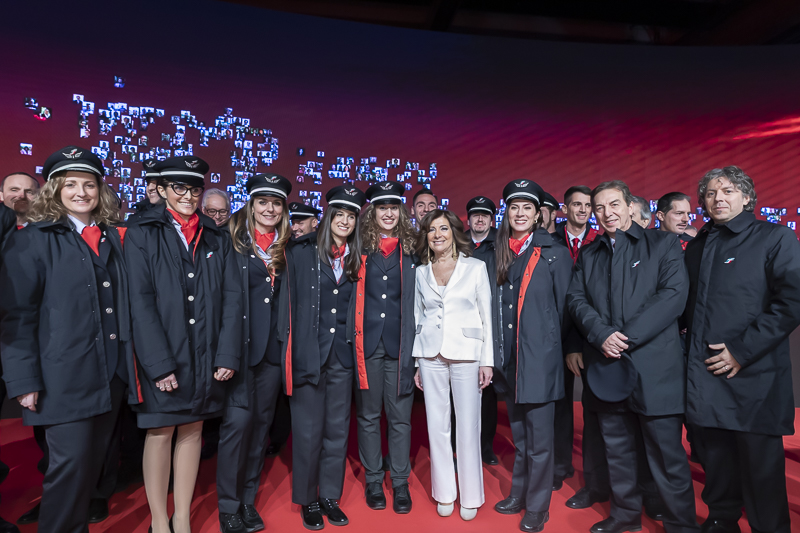 Il Presidente del Senato, Maria Elisabetta Alberti Casellati, posa per una foto ricordo. Il Presidente del Senato, Maria Elisabetta Alberti Casellati, posa per una foto ricordo.