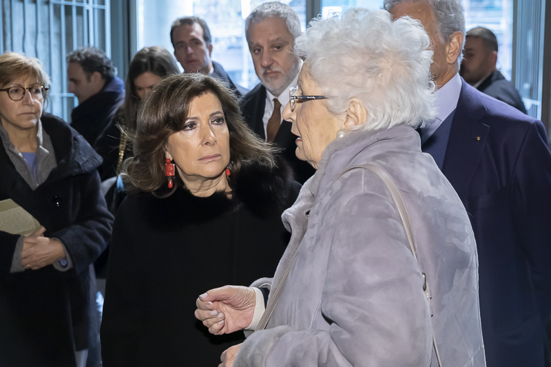 Nella foto, il Presidente del Senato, Maria Elisabetta Alberti Casellati, giunto al Memoriale della Shoah, e la Senatrice a vita Liliana Segre.