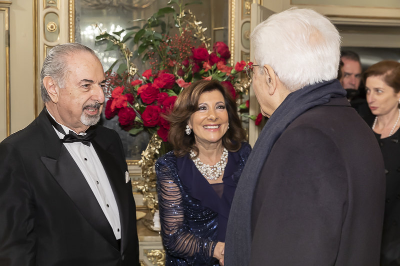 Il Presidente del Senato, Maria Elisabetta Alberti Casellati, saluta il Capo dello Stato in occasione della serata inaugurale della Stagione d'Opera e Balletto 2019-2020 del Teatro alla Scala