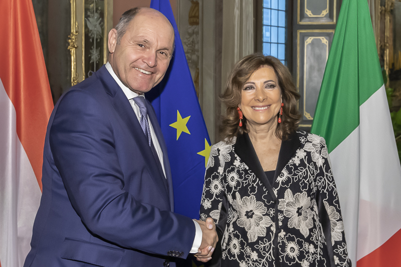 Il Presidente del Senato, Maria Elisabetta Alberti Casellati, incontra il Presidente del Consiglio Nazionale austriaco, Wolfgang Sobotka. Il Presidente del Senato, Maria Elisabetta Alberti Casellati, incontra il Presidente del Consiglio Nazionale austriaco, Wolfgang Sobotka.