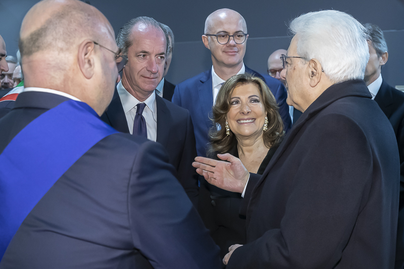 Il Presidente del Senato, Maria Elisabetta Alberti Casellati, incontra il Capo dello Stato prima dell'inizio della cerimonia. Il Presidente del Senato, Maria Elisabetta Alberti Casellati, incontra il Capo dello Stato prima dell'inizio della cerimonia.