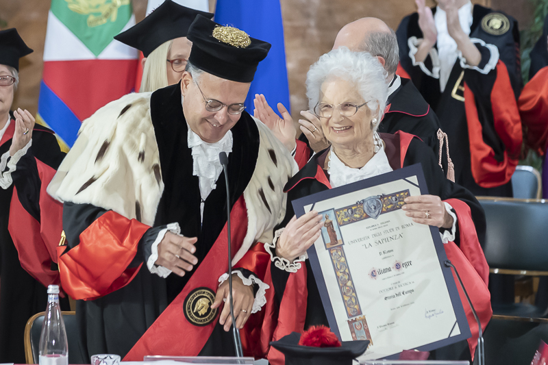 Conferimento del Dottorato di ricerca honoris causa in Storia dell'Europa alla Senatrice a vita Liliana Segre. Conferimento del Dottorato di ricerca honoris causa in Storia dell'Europa alla Senatrice a vita Liliana Segre.