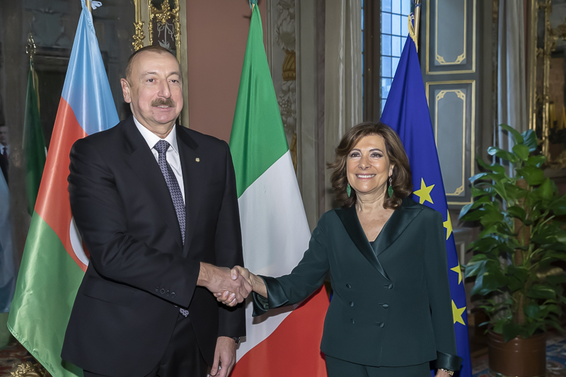 Nella foto, il Presidente del Senato, Maria Elisabetta Alberti Casellati, e il Presidente della Repubblica dell'Azerbaigian, Ilham Aliyev.