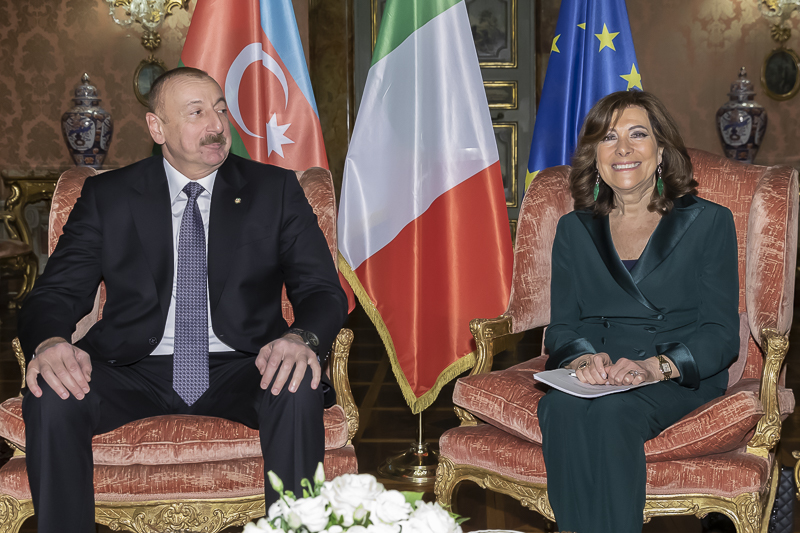 Un momento dell'incontro tra il Presidente del Senato, Maria Elisabetta Alberti Casellati, e il Presidente della Repubblica dell'Azerbaigian, Ilham Aliyev.