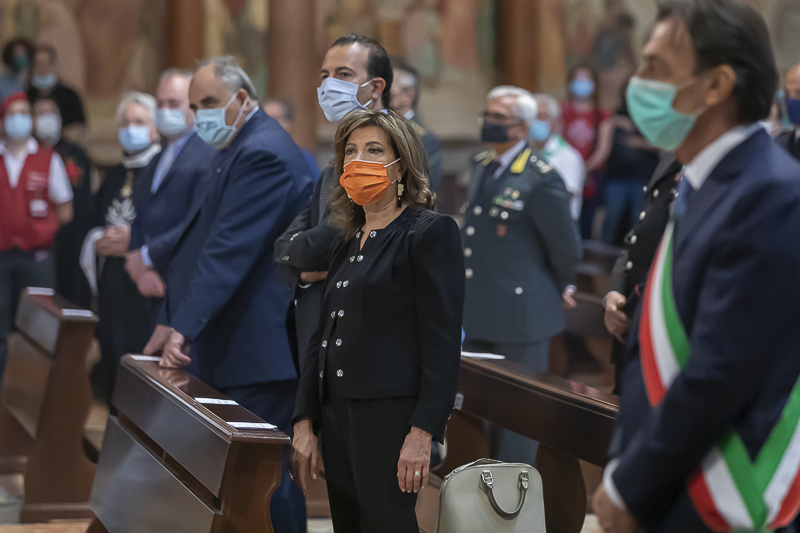 Il Presidente del Senato, Maria Elisabetta Alberti Casellati, durante la messa solenne nella Basilica Pontificia di Sant'Antonio di Padova, in occasione della festa del Santo Patrono.