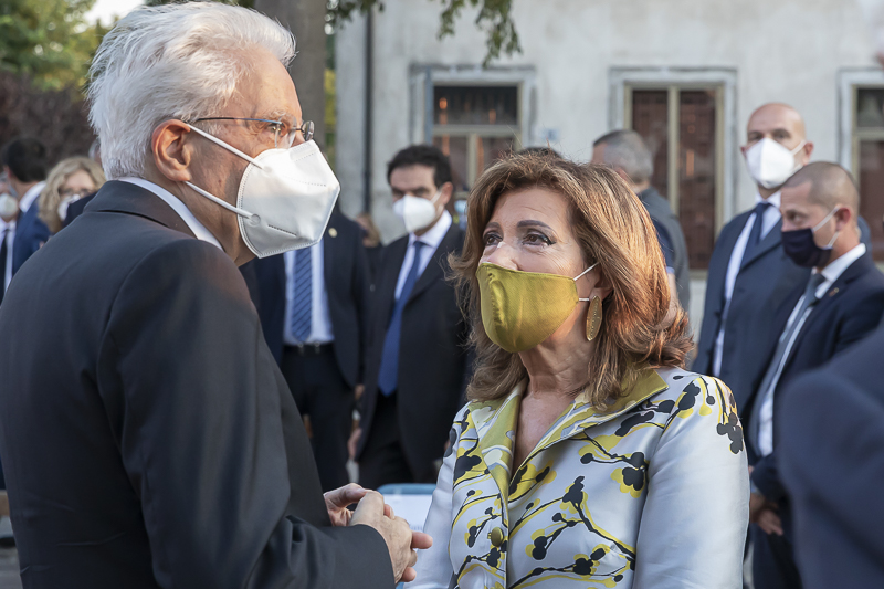 Nella foto, il Presidente del Senato, Maria Elisabetta Alberti Casellati, e il Capo dello Stato.