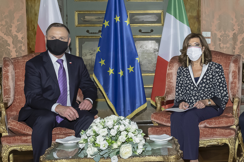 Nella foto, il Presidente del Senato, Maria Elisabetta Alberti Casellati, e il Presidente della Repubblica di Polonia, Andrzej Duda. Nella foto, il Presidente del Senato, Maria Elisabetta Alberti Casellati, e il Presidente della Repubblica di Polonia, Andrzej Duda.