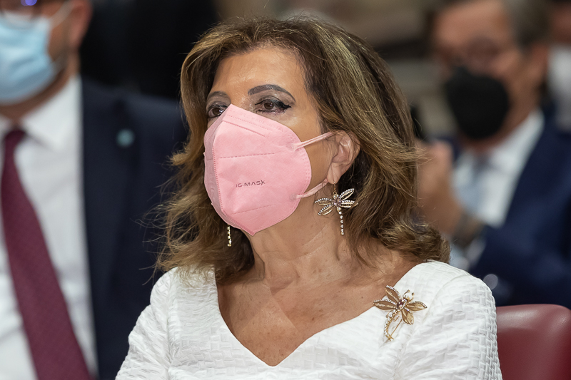 Un momento della cerimonia. Un momento della cerimonia.