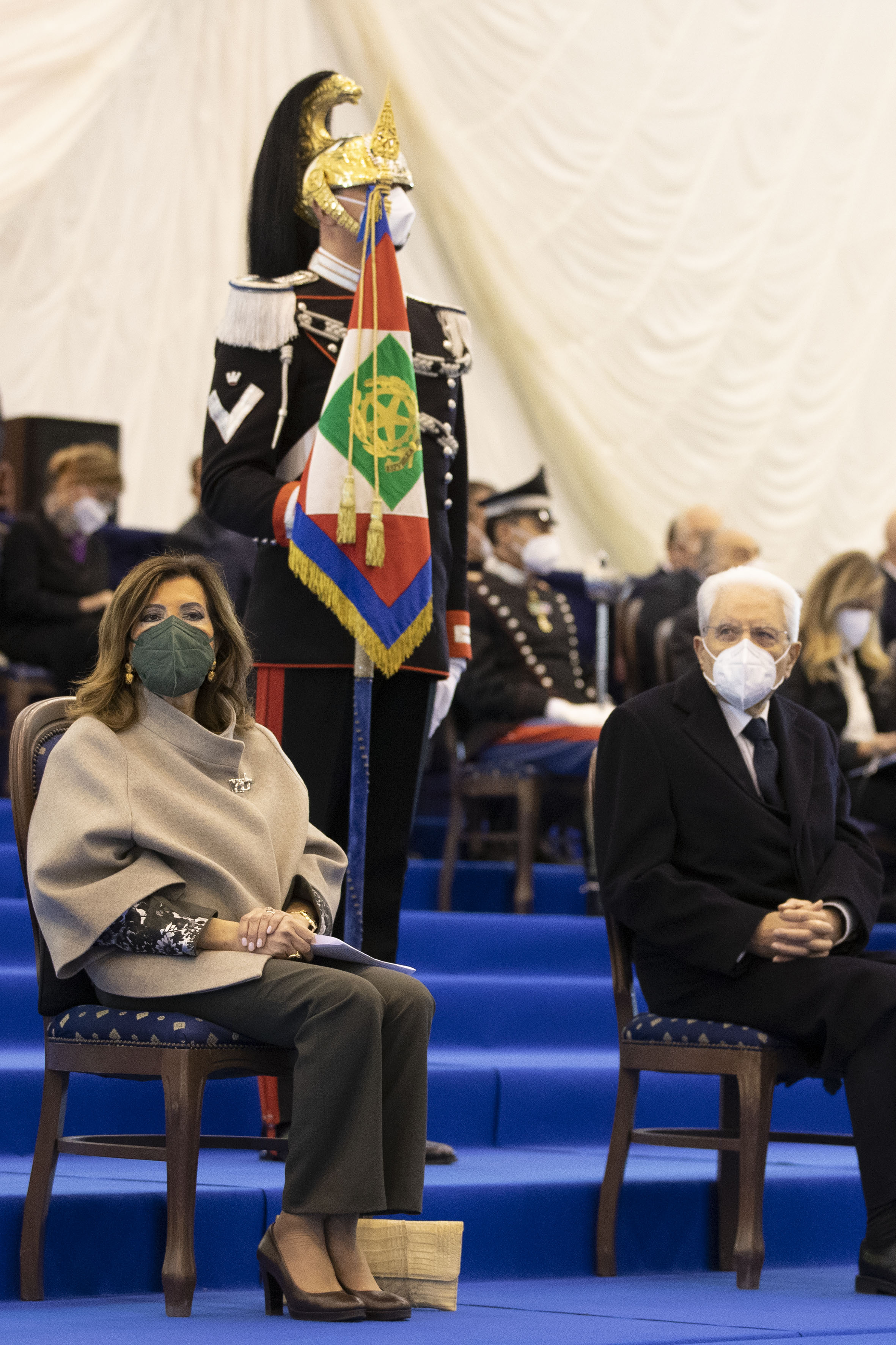 Un momento della cerimonia. Un momento della cerimonia.