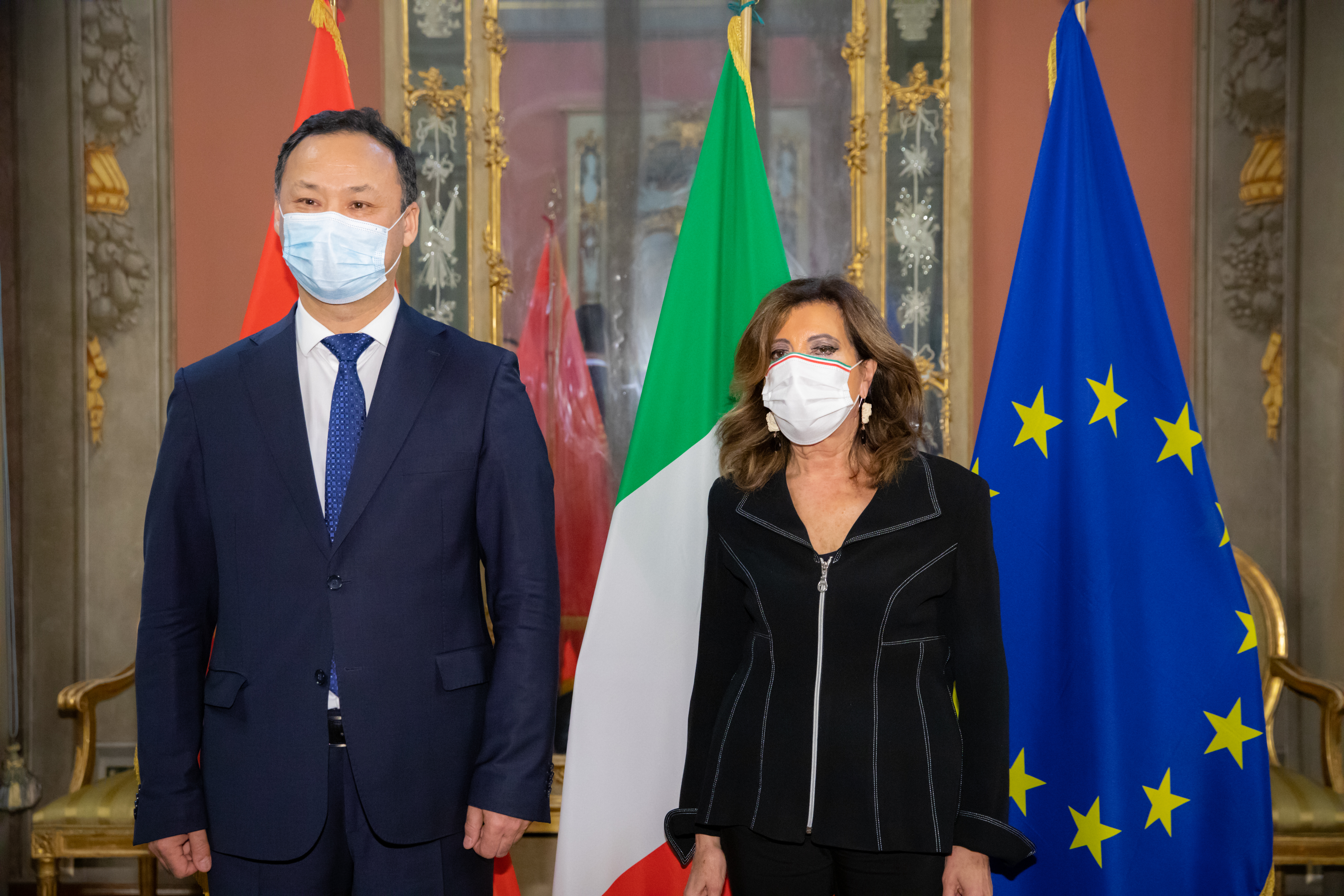 Il Presidente del Senato, Maria Elisabetta Alberti Casellati, riceve il Ministro degli Affari esteri, del Commercio Internazionale e degli Investimenti del Kirghizistan, Ruslan Kazakbaev.
