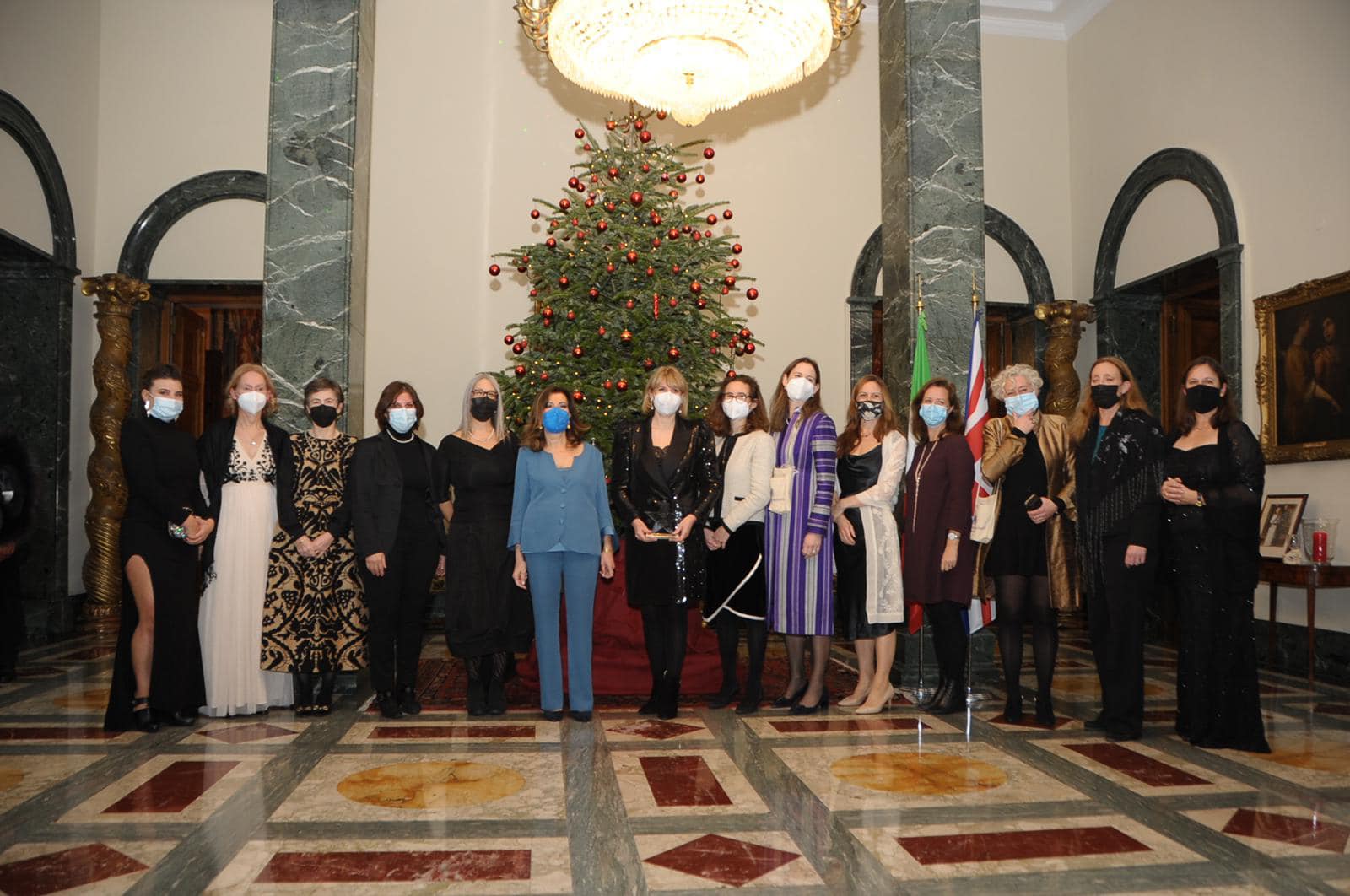 Il Presidente del Senato, Maria Elisabetta Alberti Casellati, posa per una foto ricordo. Il Presidente del Senato, Maria Elisabetta Alberti Casellati, posa per una foto ricordo.