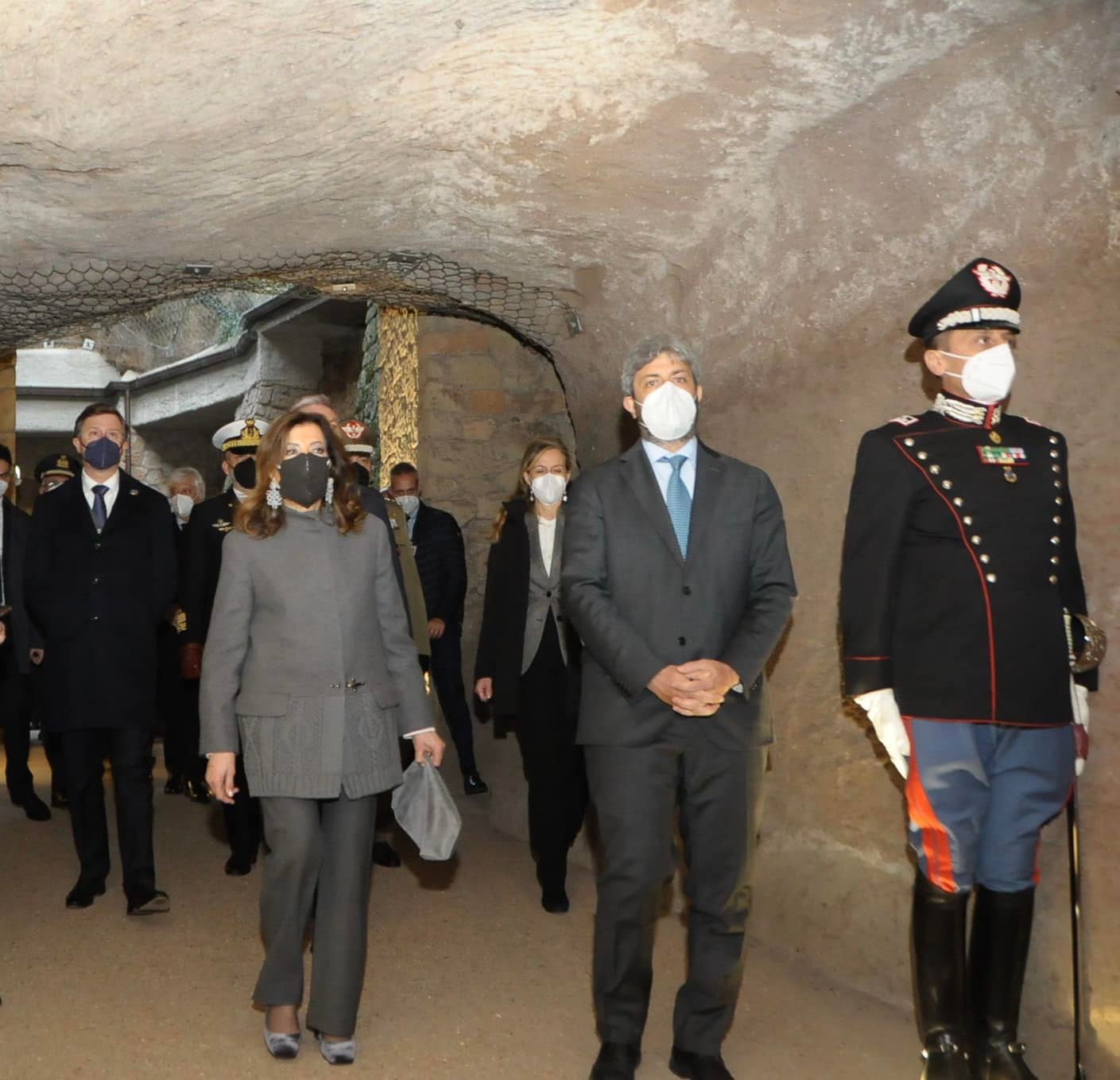 Un momento della cerimonia. Un momento della cerimonia.