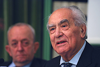 Il professor De Mauro e il senatore Colombo