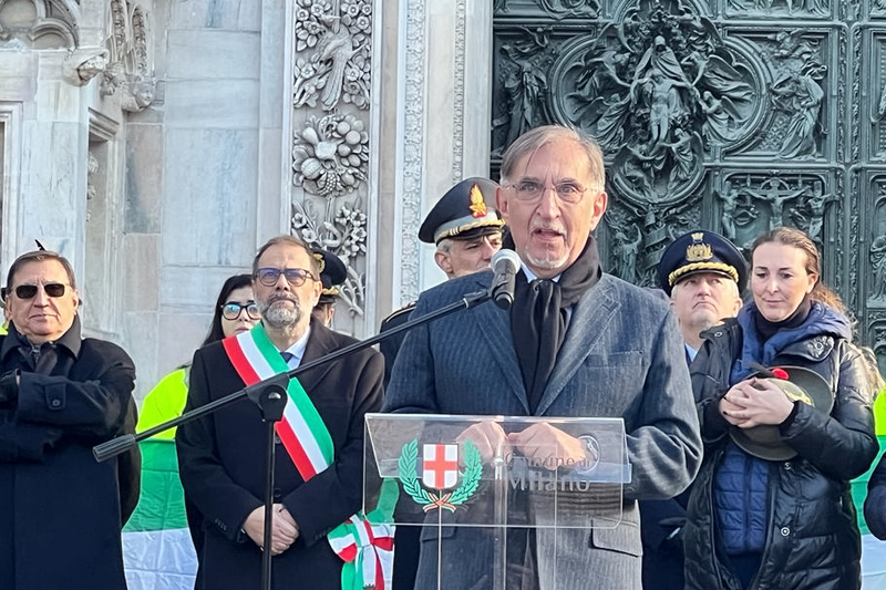 Milano - In ricordo degli Alpini e di tutti i soldati caduti in guerra e in pace per la Patria