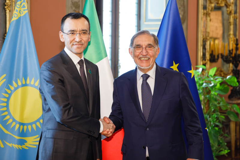 Il Presidente La Russa con il Presidente del Senato della Repubblica del Kazakhstan 